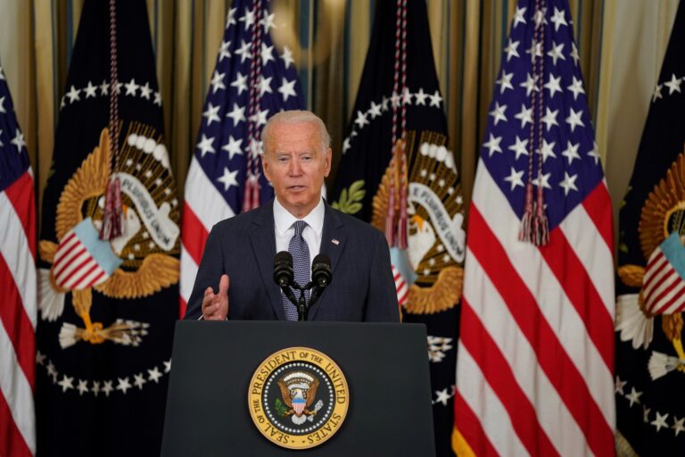 Biden afirma que las protestas en Cuba son "un llamado a la libertad"