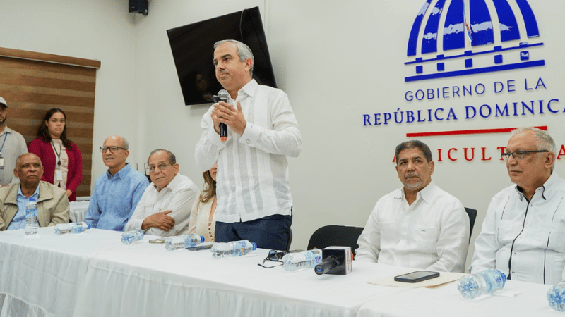 Juramentan a Iván Hernández Guzmán como director de Intabaco  - Imagen