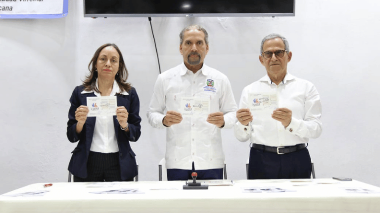 INPOSDOM y CPEP ponen en circulación Emisión Postal en honor al Himno Nacional Dominicano - Imagen