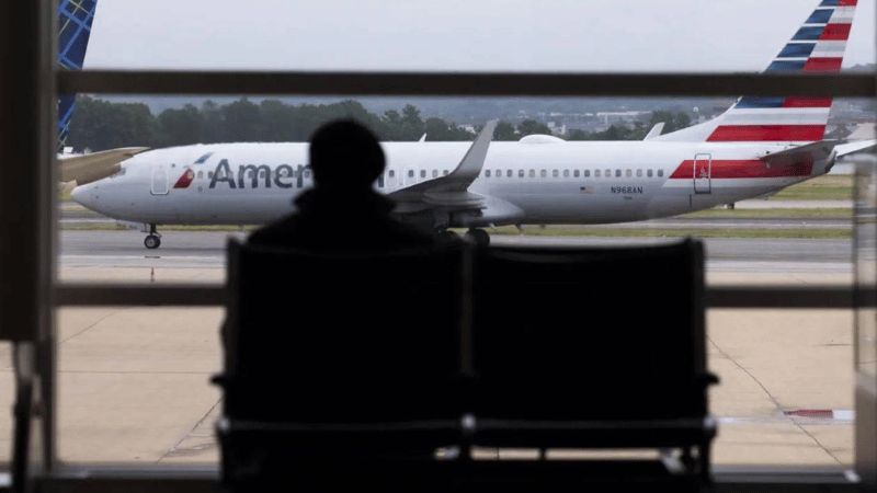 Avión de American Airlines aterriza de emergencia en Roma - Imagen