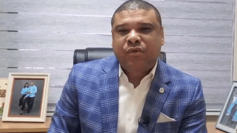 DIPUTADO RAMÓN RAPOSO DENUNCIA GASTO DEL 99.2% DE LOS FONDOS DE AERODOM SIN EJECUCIÓN DE OBRAS PROMETIDAS - Imagen