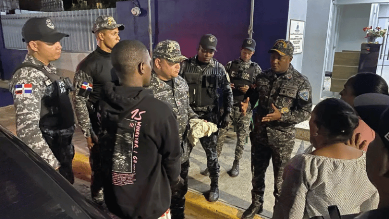Padre e hijo mueren en tiroteo en Los Alcarrizos; presunto agresor se entrega a las autoridades - Imagen