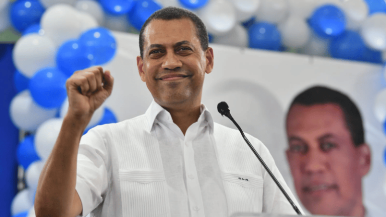 Guido Gómez Mazara regresa a Estados Unidos tras más de 20 años - Imagen
