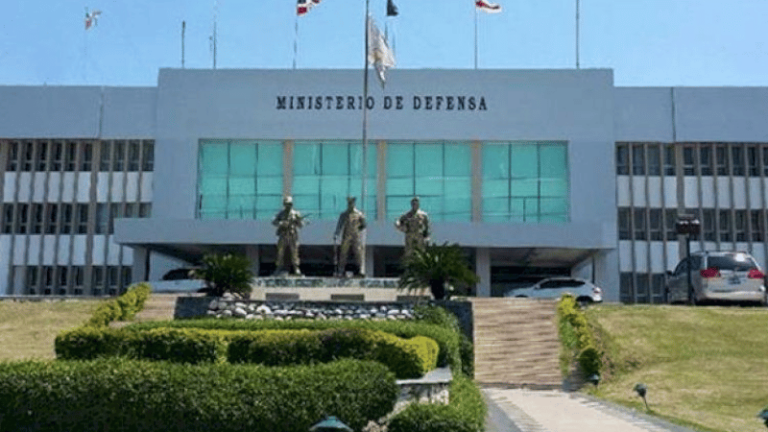 Aumentan las bajas en cuerpos castrenses de República Dominicana en 2024 - Imagen