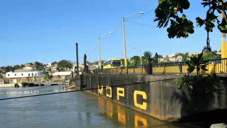 Cierre temporal del Puente Flotante sobre el río Ozama este sábado 1 de marzo - Imagen