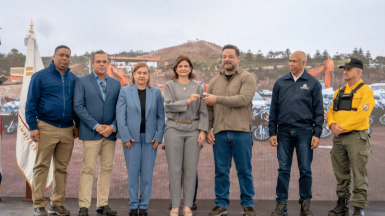 Raquel Peña y Paíno Henríquez lanzan iniciativa para prevención de incendios forestales 2025 - Imagen