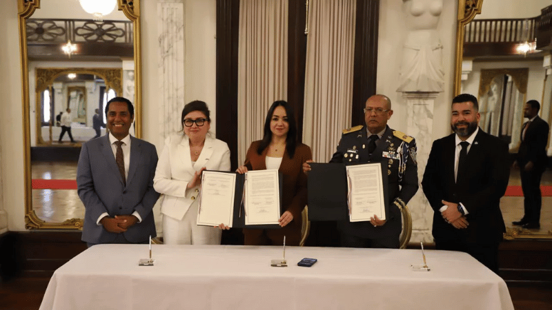 La Policía Nacional y el Gobierno de los Estados Unidos firman memorándum para fortalecer la seguridad ciudadana - Imagen