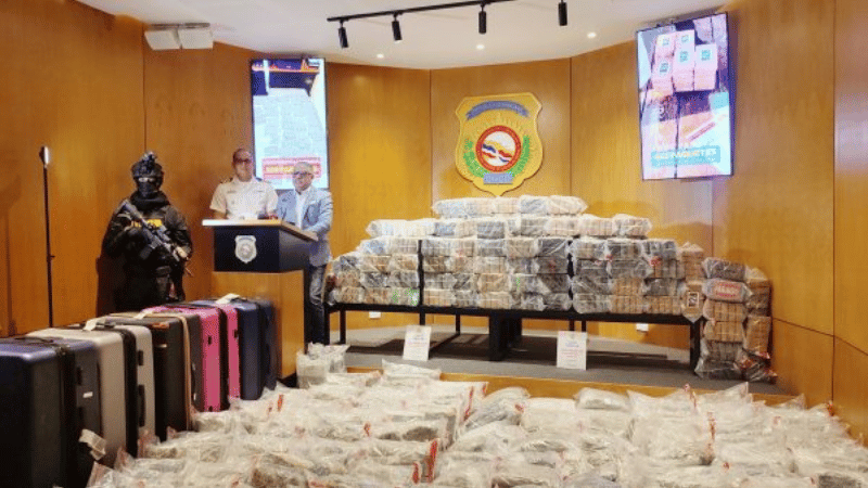 Ocupados 463 Paquetes de Cocaína en Peravia y 509 de Marihuana en La Romana - Imagen