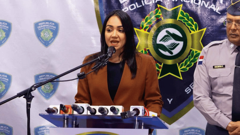 Faride Raful asegura que la Policía Nacional fortalece su capacidad de respuesta ante la violencia - Imagen