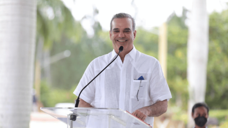 Luis Abinader encabeza tercera jornada de "El Gobierno Contigo" en Pedro Brand - Imagen