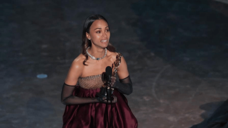 Zoé Saldaña hace historia al ganar su primer Óscar y enaltecer el orgullo latino - Imagen