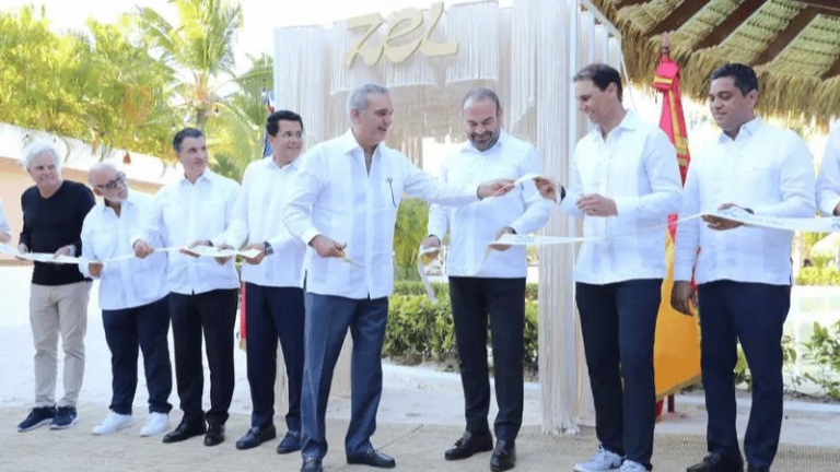 Rafael Nadal Agradece a República Dominicana por la Acogida en la Inauguración del Hotel ZEL Punta Cana - Imagen