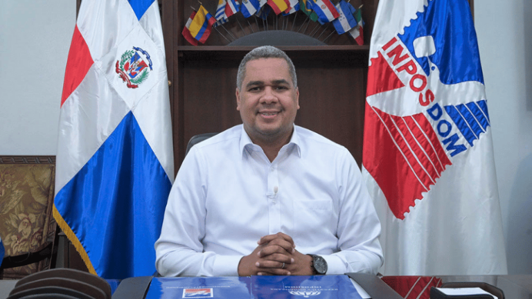 Director  Inposdom Erick Guzmán: "tenemos que acercarnos más a Dios" - Imagen