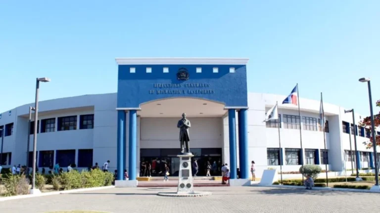 Palacio-Nacional-de-Haiti-1140x675-1-1068x632