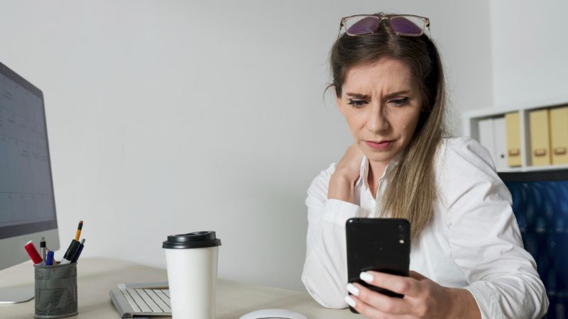 Alerta de estafa: Falsa oferta de empleo de YouTube circula en WhatsApp  - Imagen