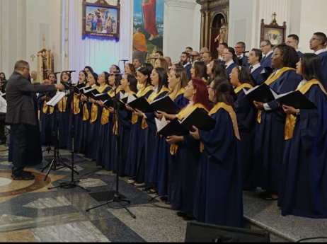 Coro Arquidiocesano Santiago celebró sus 35 años fundacion