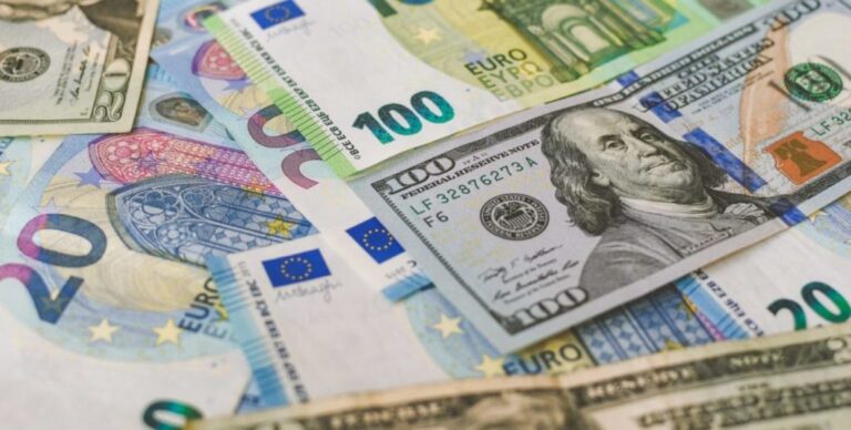 Dólar sigue bajando; se vendía a RD$63.60; el euro a RD$76