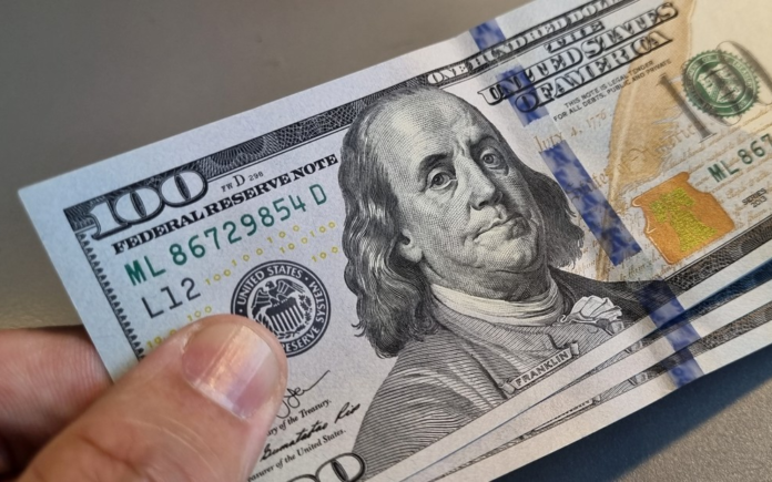 El dólar subió 30 centavos; este miércoles era vendido a $63