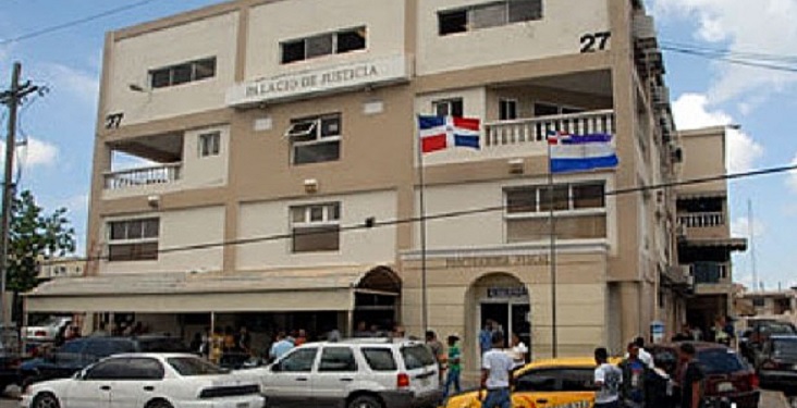 Impone 20 años a un hombre abusaba de una joven de 16