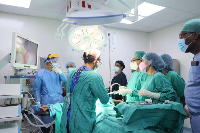 SNS registra récord histórico en cirugías con aumento de 34