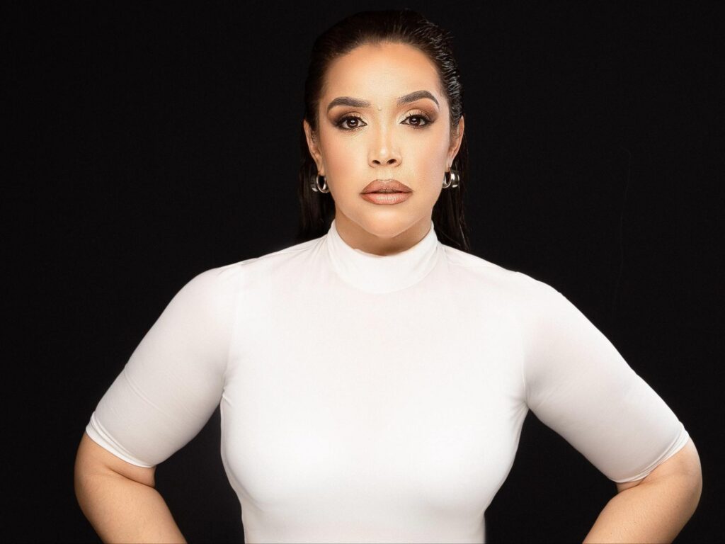 Claribel Adamez -La Loba- se consolida como la locutora más nominada del Cibao en Premios Soberano