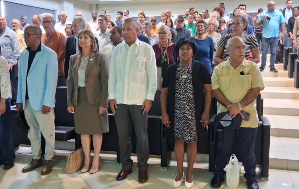 Hacen homenaje a estudiantes asesinados durante marcha 1966