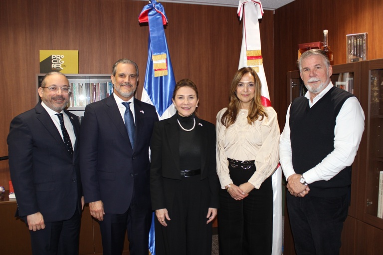 JAPON: Alcaldesa DN destaca apego dominicanos residen en extranjero