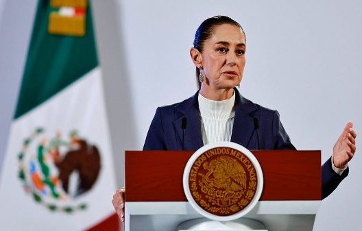 MEXICO: Sheinbaum presenta su reforma reduce senadores