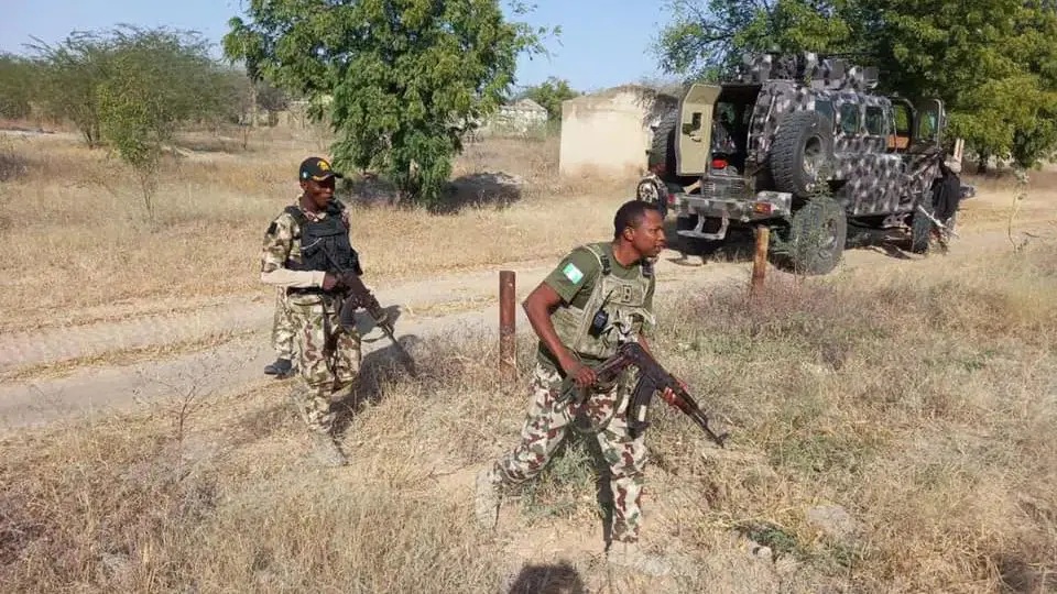NIGERIA: Más de 100 muertos tras ataque armado en aldeas