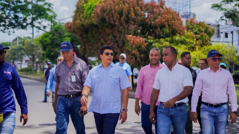 CAASD optimiza drenaje sanitario y servicio de agua potable en Guachupita - Imagen