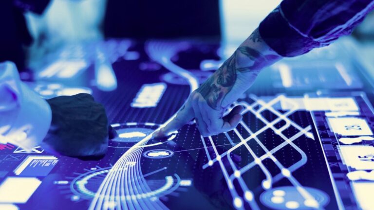 El gasto mundial en soluciones de inteligencia artificial superará los 630 mil millones de dólares para 2028 - Imagen