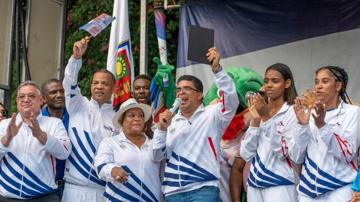 Santo Domingo Este recibe la antorcha de los Juegos Centroamericanos y del Caribe 2026 - Imagen