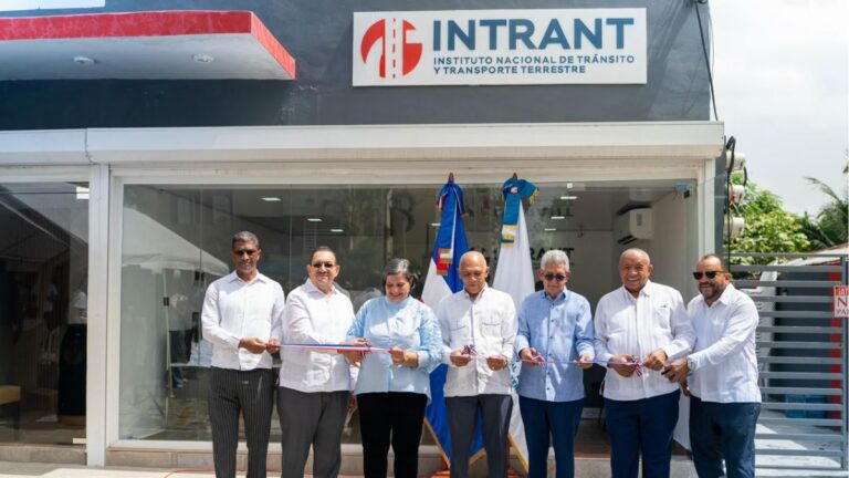 INTRANT acerca sus servicios a Hato Mayor con la apertura de la primera oficina de licencias de conducir - Imagen