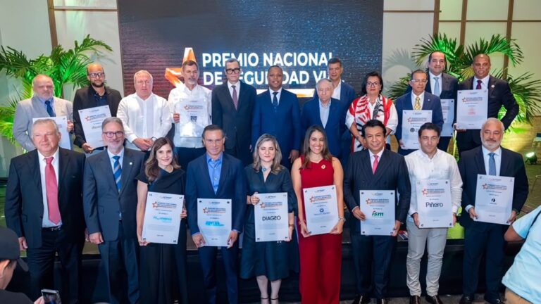 INTRANT realiza primera edición del Premio Nacional de Seguridad Vial; reconoce 13 empresas - Imagen