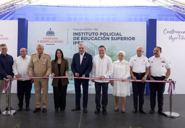 Presidente Abinader y ministro Jean Luis Rodríguez entregan nuevas instalaciones del Instituto Policial de Educación Superior (IPES) - Imagen