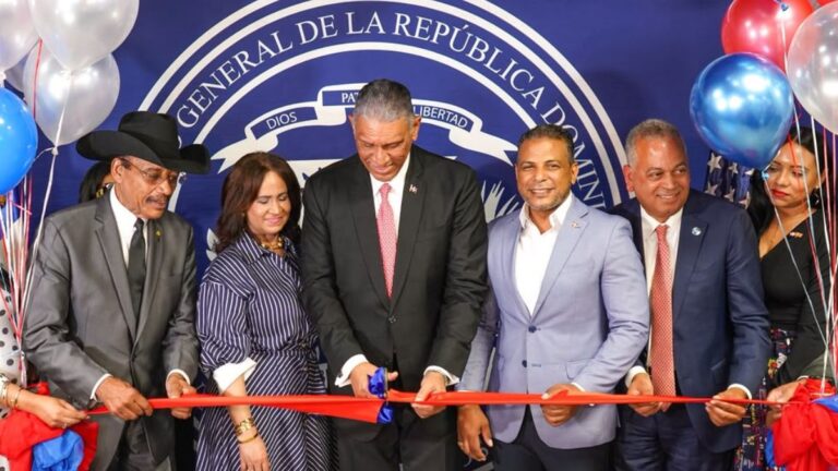 Consulado dominicano inaugura en el Bronx primera oficina autorizada por el Departamento de Estado de EE. UU. - Imagen