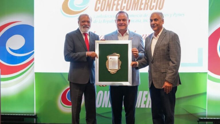 Ministro de Agricultura destaca alianza entre campo y comercio para fortalecer abastecimiento nacional - Imagen