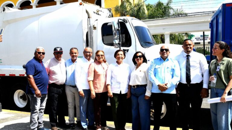 Alcaldesa Amparo Custodio lanza nuevo sistema de recolección de desechos sólidos con inversión superior a los 34 millones de pesos - Imagen