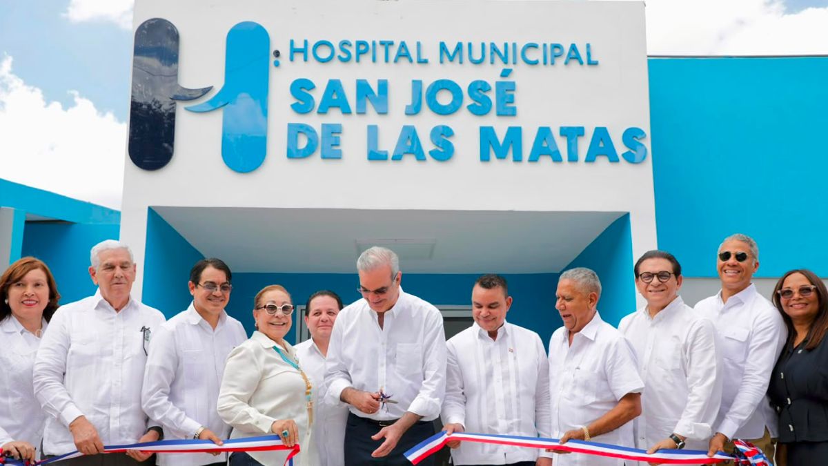 Presidente Abinader afirma que Sajoma y sus distritos, en términos de salud, no tienen por qué envidiarle nada a ningún lugar del país, al contar con un hospital de tercer nivel y una maternidad de segundo nivel - Imagen
