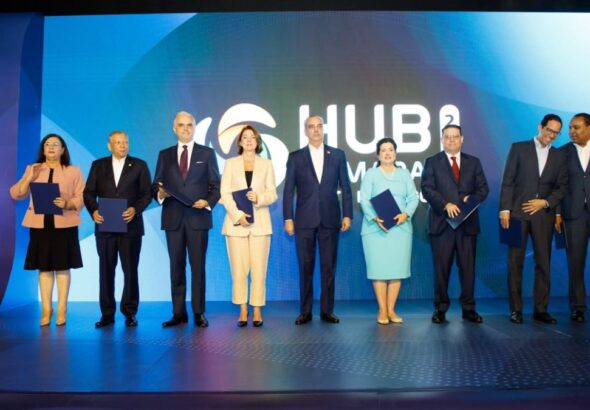 Gobierno dominicano y Amazon Web Services lanzan programa de 50 mil becas para capacitar en inteligencia artificial y computación en la nube - Imagen