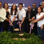 Fellito Suberví inicia el saneamiento de cañada en Los Guaricanos - Imagen
