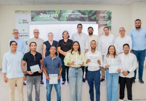 Campo Joven lleva casi RD$3 millones a tasa cero a jóvenes productores de Hato Mayor - Imagen