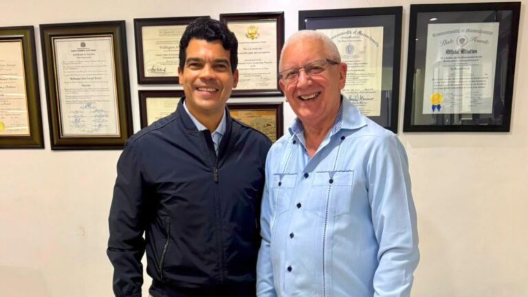 Wellington Arnaud designa al exdiputado Ramón Ceballo como vocero oficial de su proyecto presidencial - Imagen