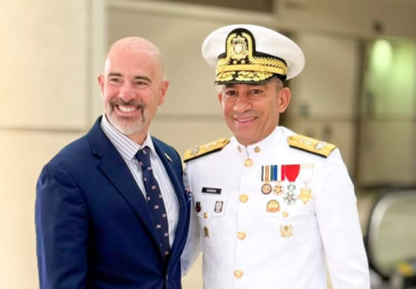 Administrador de la DEA Terry Cole reconoce labor de la DNCD y reafirma compromiso de fortalecer la cooperación contra el narcotráfico internacional - Imagen