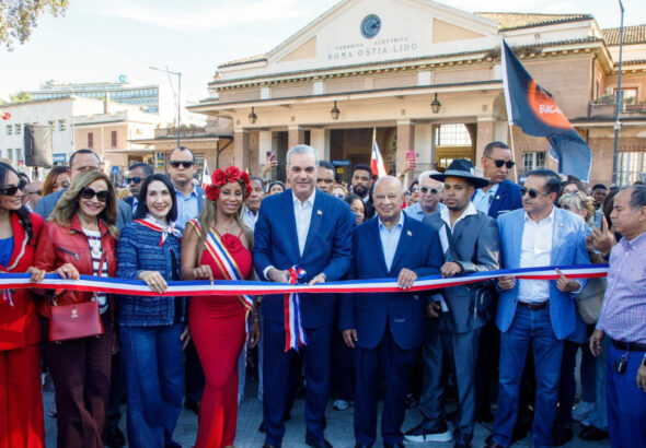 Presidente Abinader inaugura la Parada Dominicana en Roma y resalta el orgullo patrio, el espíritu emprendedor y los aportes de la diáspora dominicana en Italia - Imagen
