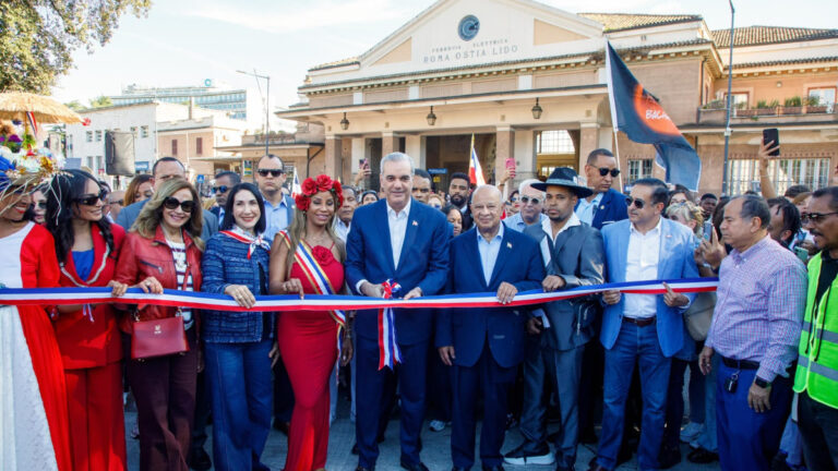 Presidente Abinader inaugura la Parada Dominicana en Roma y resalta el orgullo patrio, el espíritu emprendedor y los aportes de la diáspora dominicana en Italia - Imagen