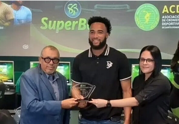 Raimel Tapia y Albert Abreu fueron seleccionados como los más destacados en la premiación El Pelotero Estrella de la Semana - Imagen