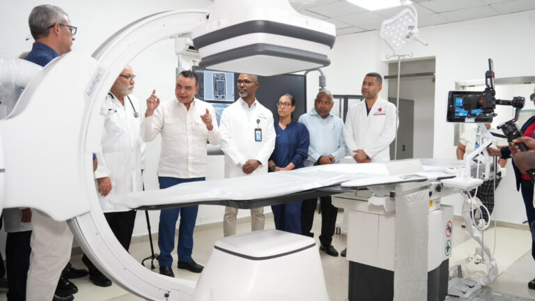 SNS inaugura moderna  Unidad de Hemodinamia en el Gautier en vísperas de su 75.º aniversario - Imagen